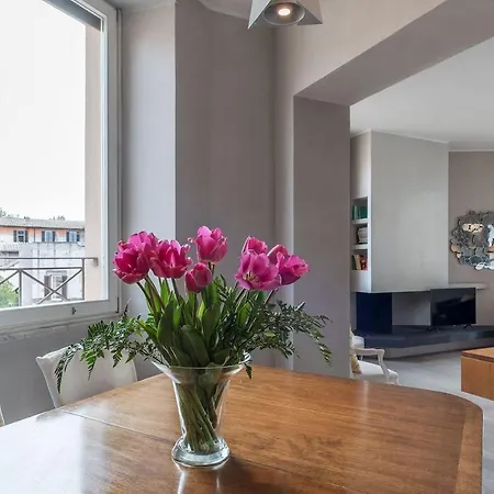 Daire Stunning Views Over Rome's Rooftops - Fromhometorome Roma